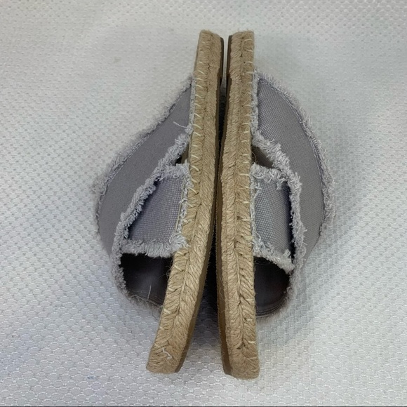 Tahari Saran Criss Cross Fringe Espadrille Slip On Sandal Gray 8 - Picture 5 of 12